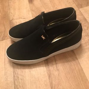 Michael Kors size 6.